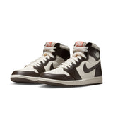 WMNS Nike Air Jordan 1 Retro High OG