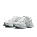 WMNS Nike V5 RNR