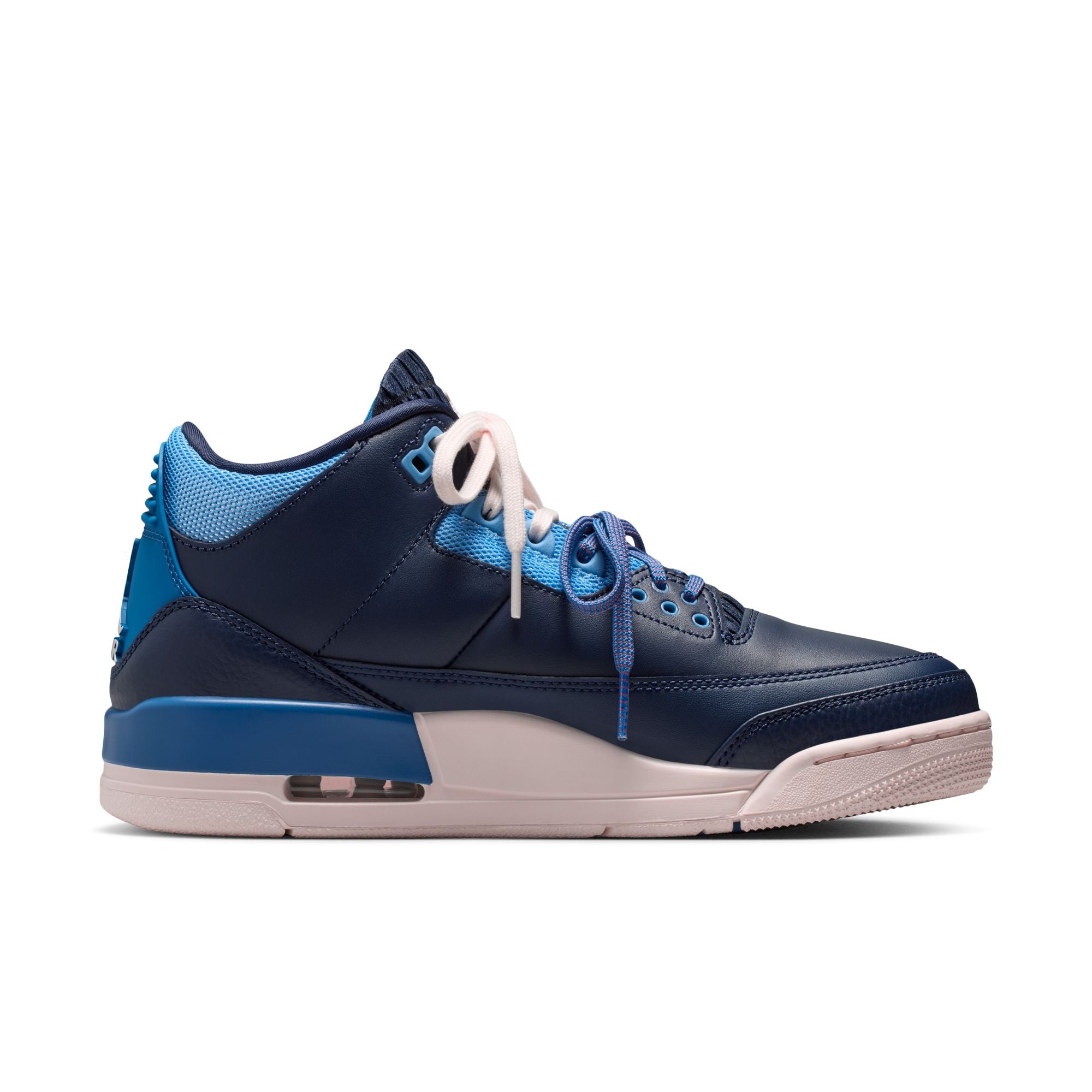 WMNS Nike Air Jordan 3 Retro Sports Renaissance ￼