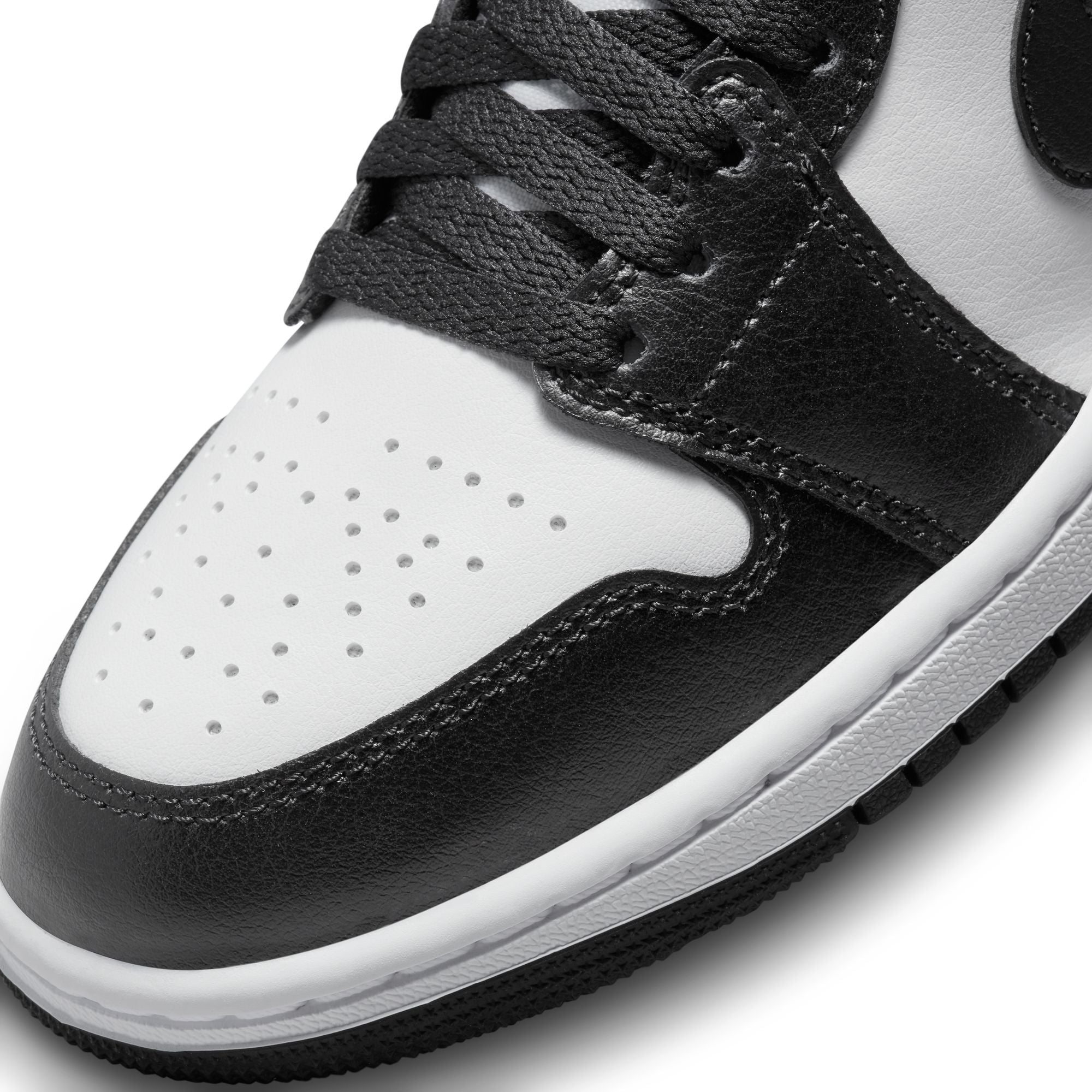 WMNS Nike Air Jordan 1 MID Panda