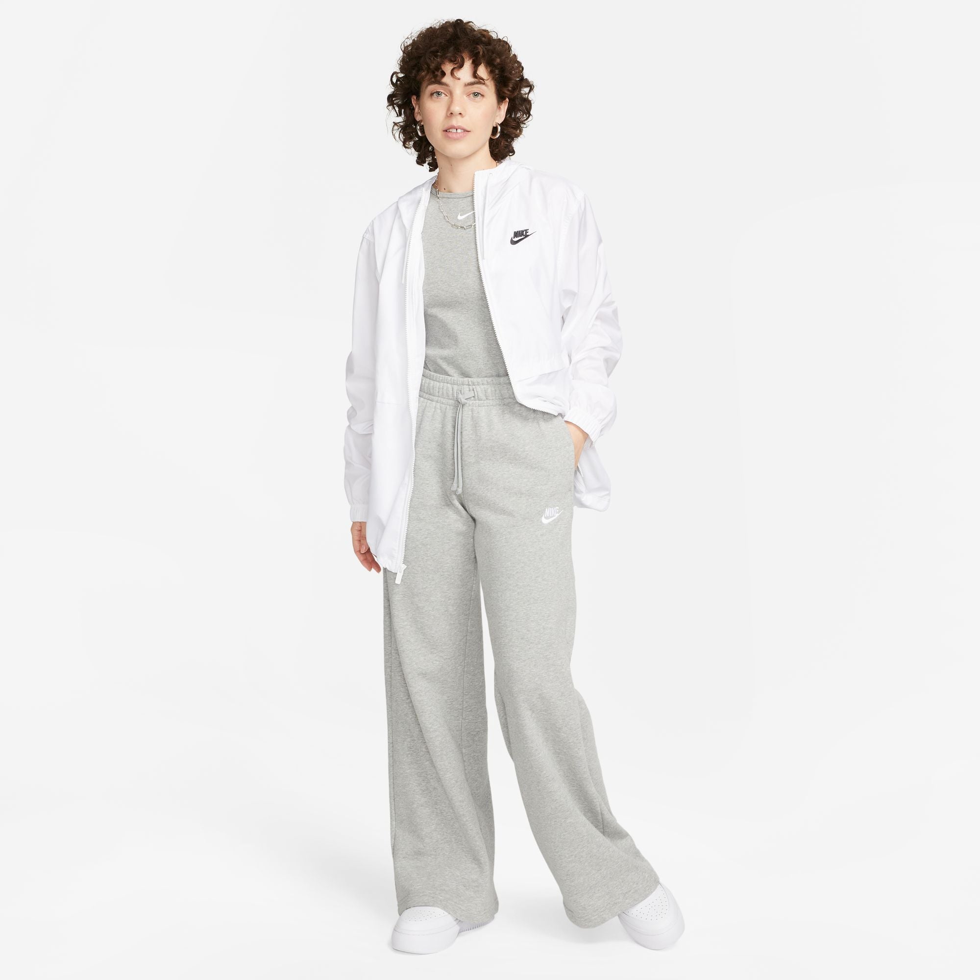 WMNS Nike Sportswear Club Fleece Mid-Rise Wide-Leg Sweatpants