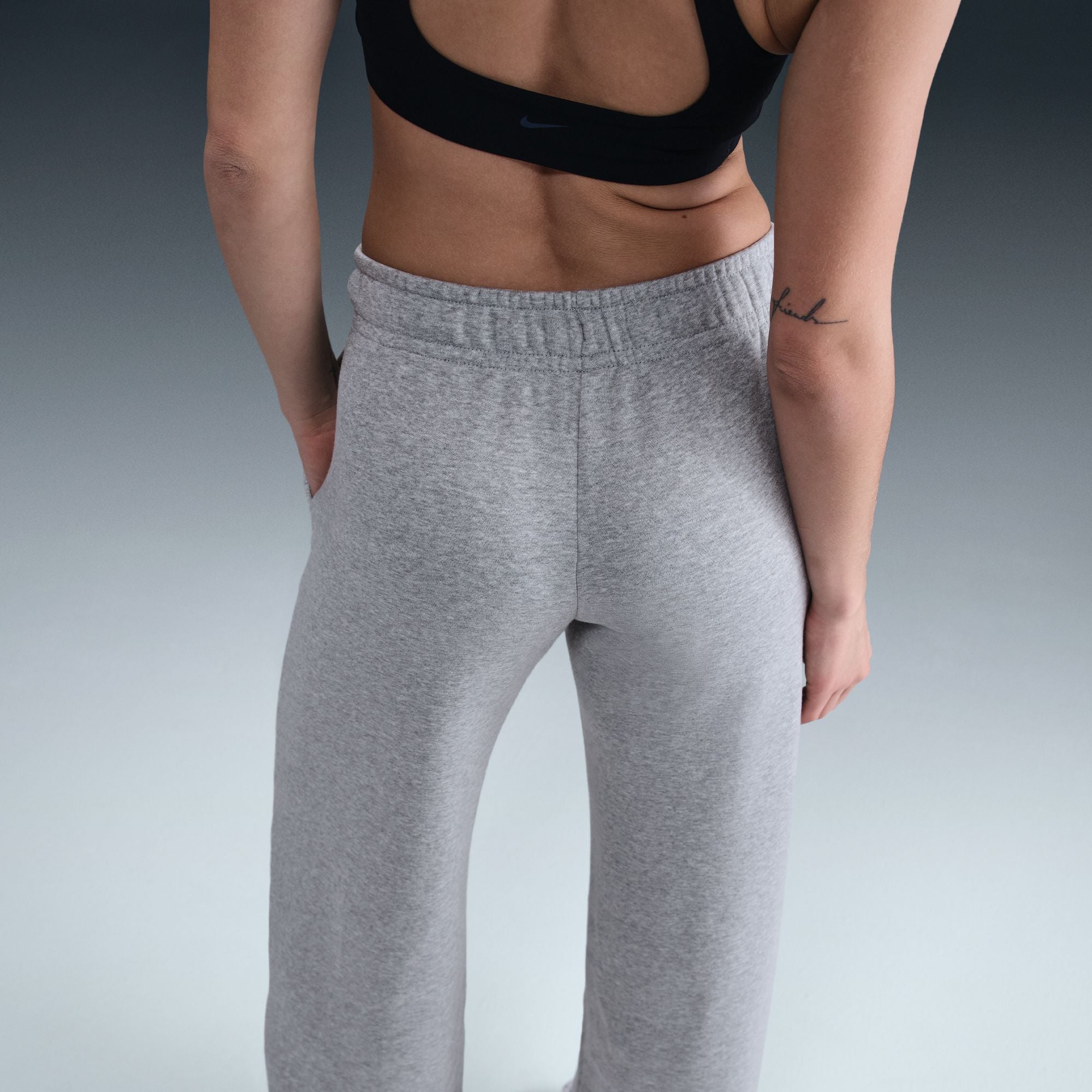 WMNS Nike Sportswear Club Fleece Mid-Rise Wide-Leg Sweatpants
