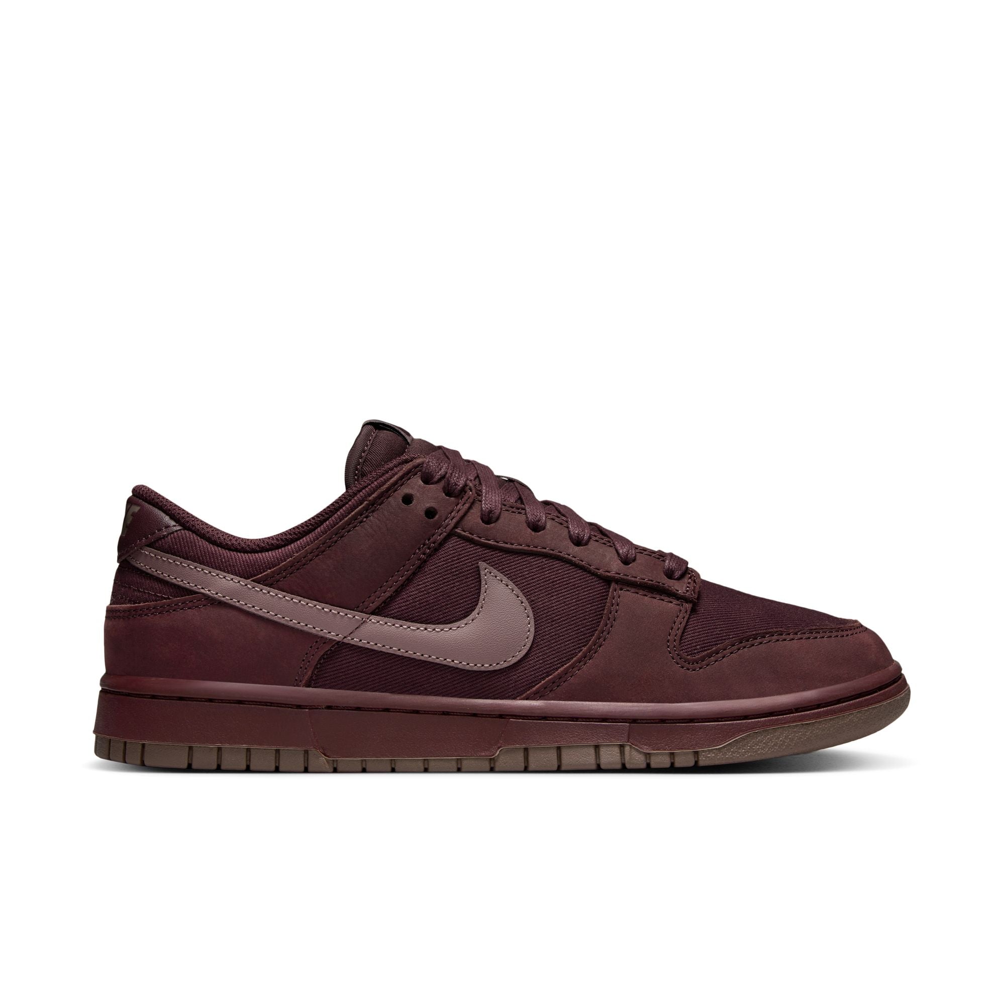 Nike Dunk Low Retro PRM – SoleFly