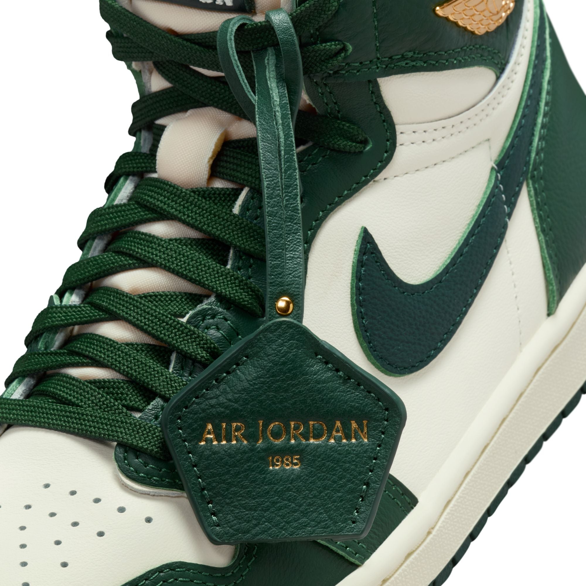 WMNS Nike Air Jordan 1 Retro High OG