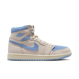 WMNS Nike Air Jordan 1 Retro High OG