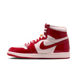 WMNS Nike Air Jordan 1 Retro High OG