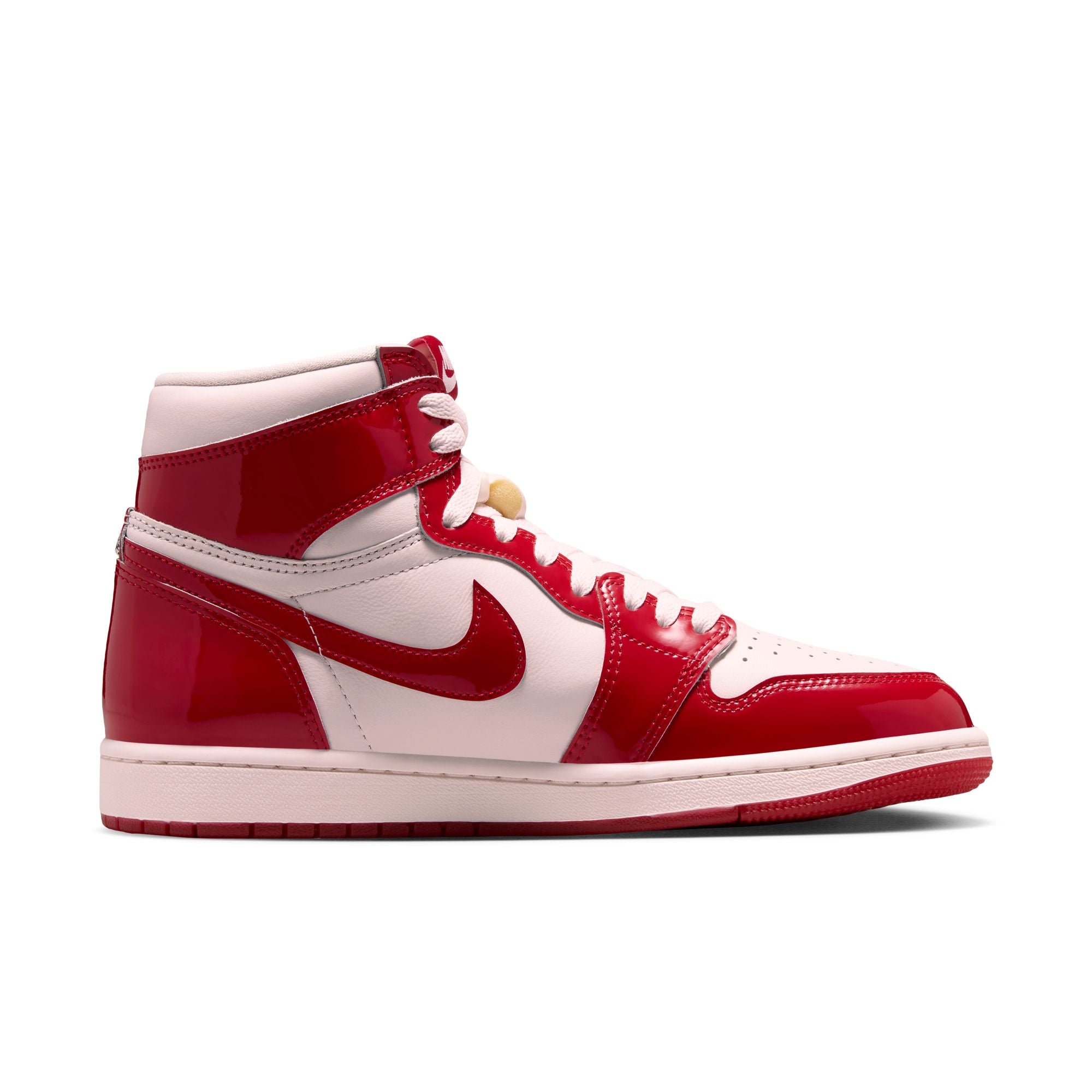 WMNS Nike Air Jordan 1 Retro High OG