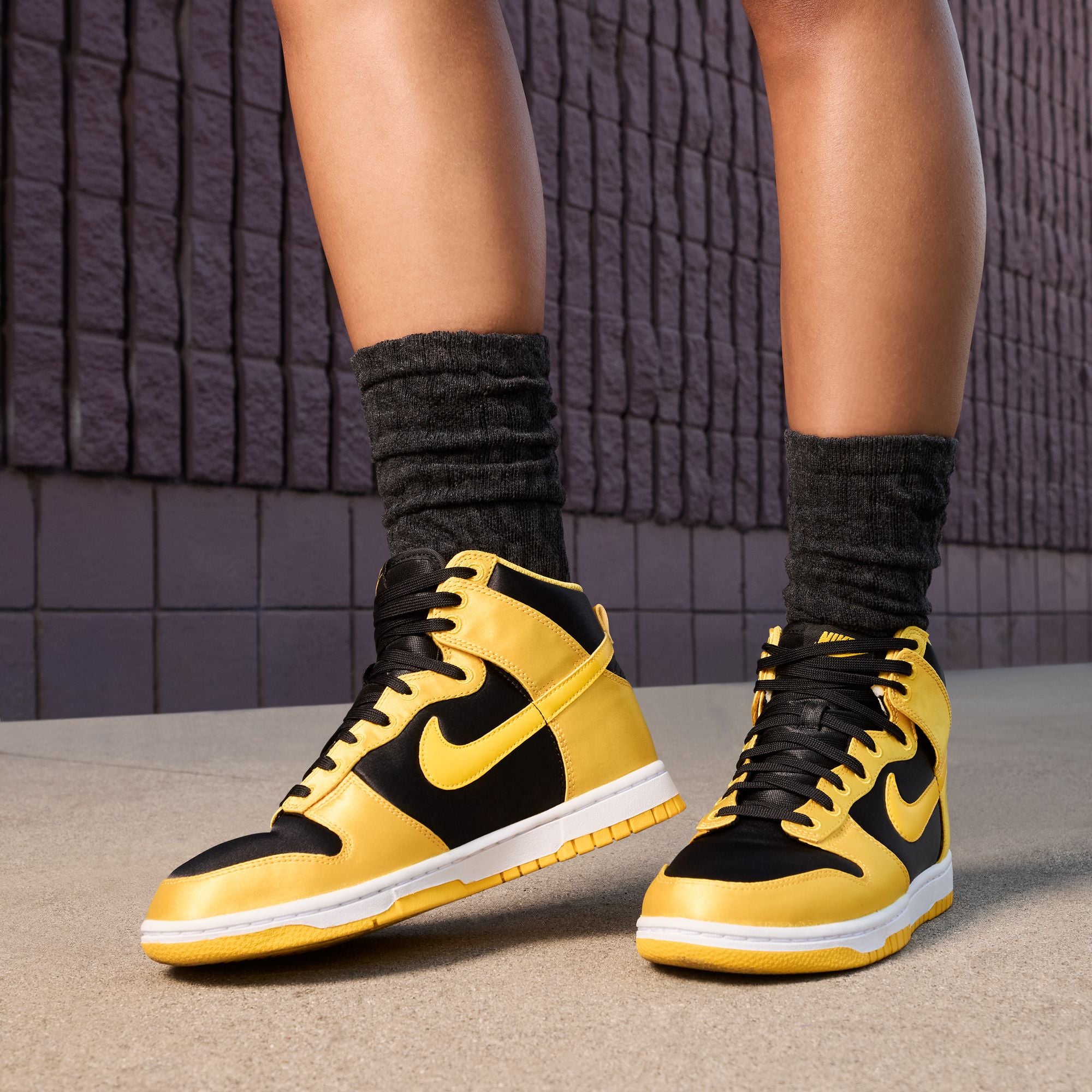 WMNS Nike Dunk High Satin Wu-Tang