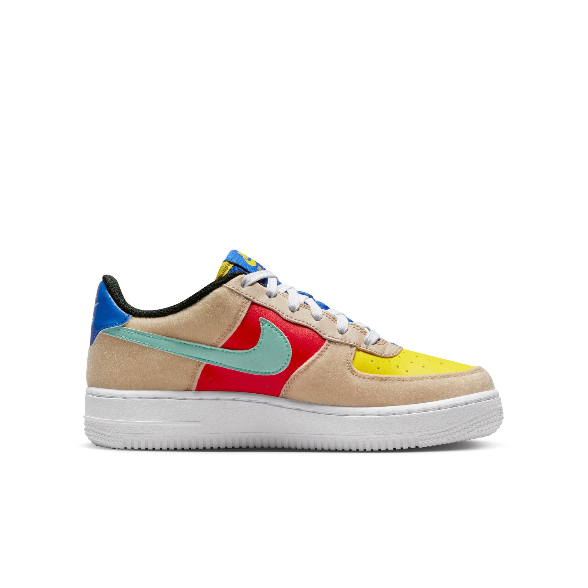 Nike Air Force 1 LV8