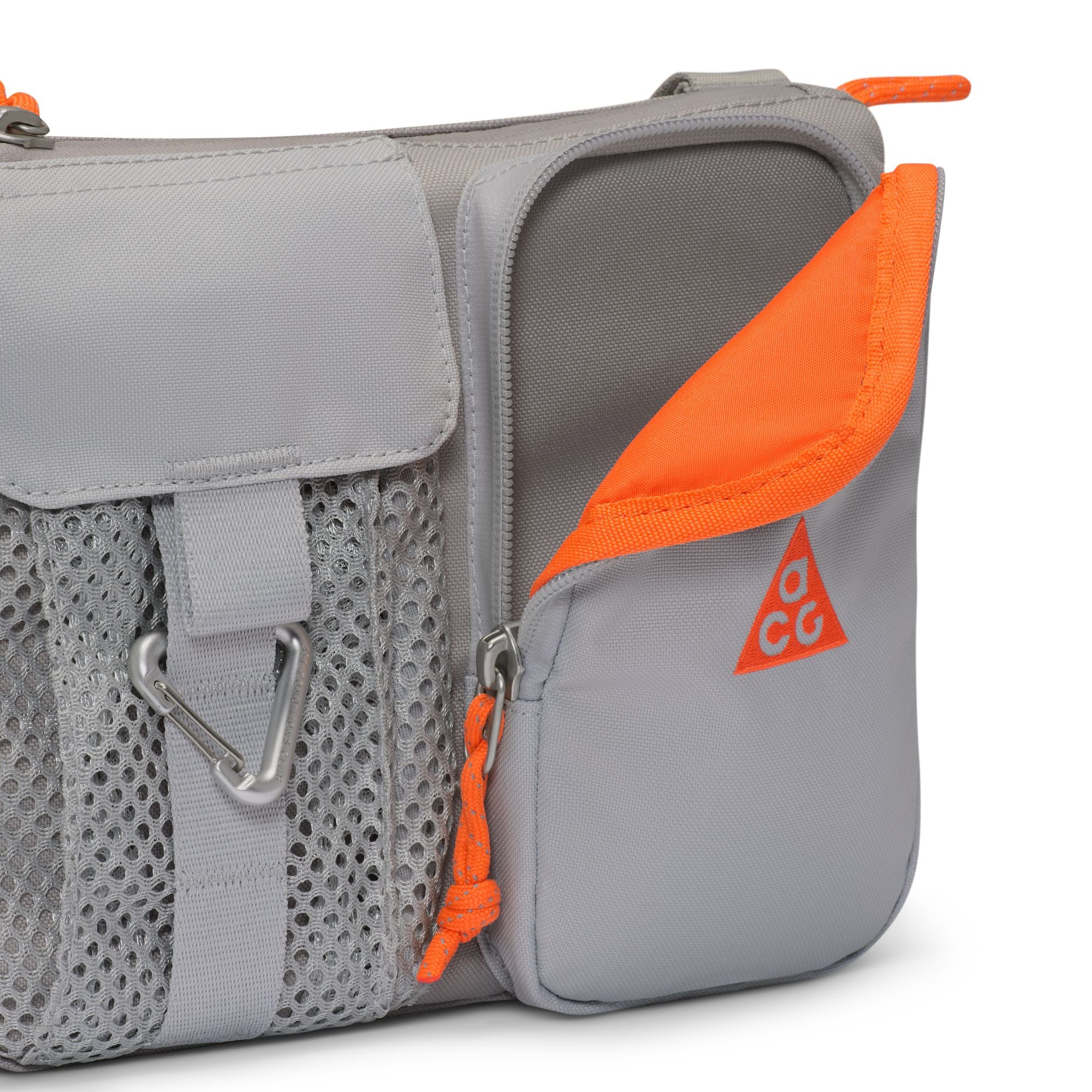 Nike ACG "DayMax" 3L Crossbody Bag
