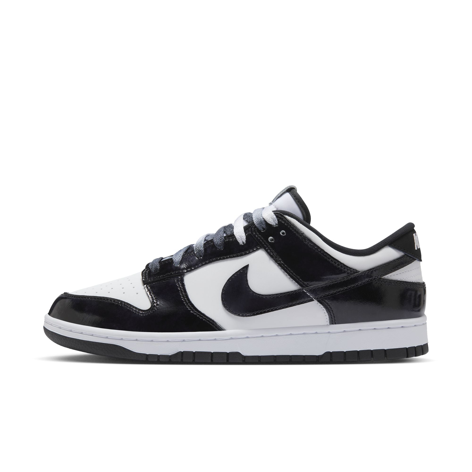Men's Nike Dunk Low Retro SE Panda 🐼