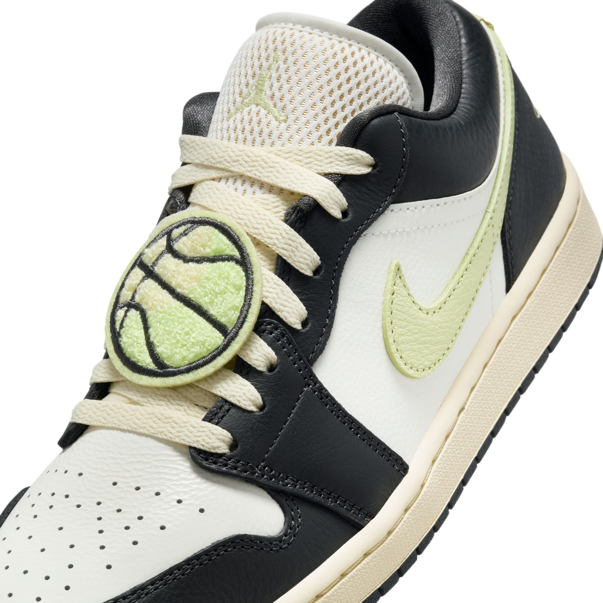 WMNS Nike Air Jordan 1 Retro Low SE
