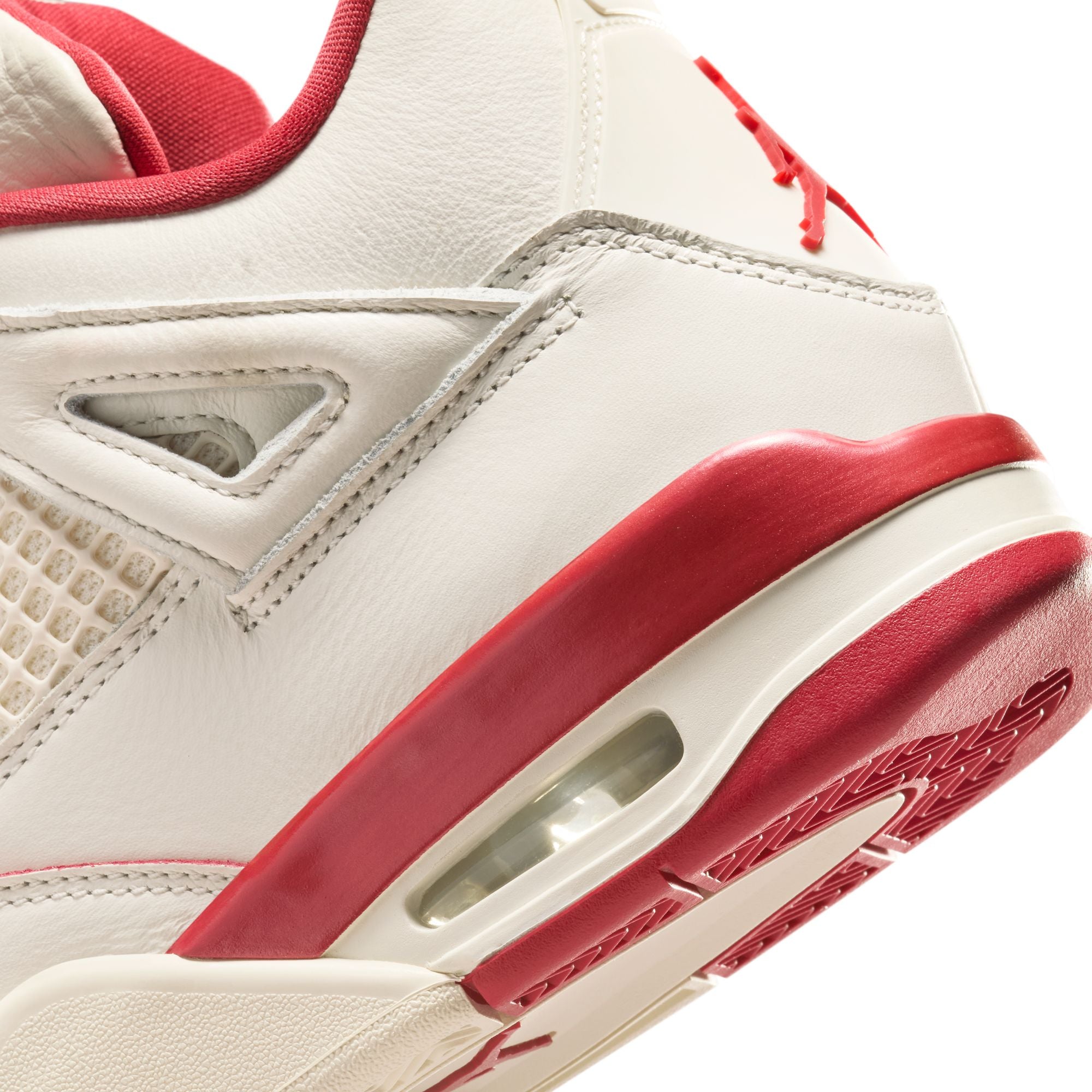 WMNS Nike Air Jordan 4 Retro Valentine’s Day