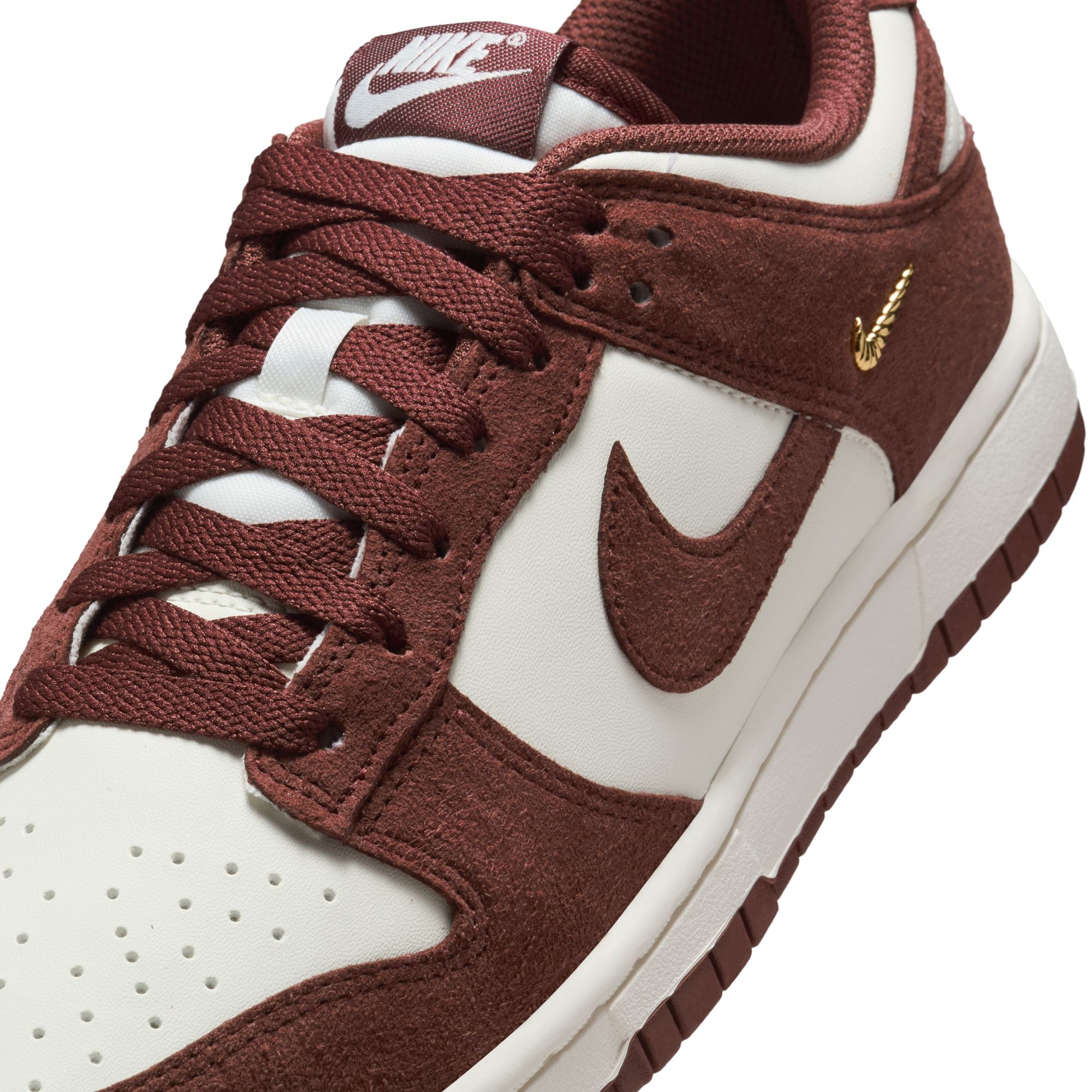 WMNS Nike Dunk Low Red Sepia