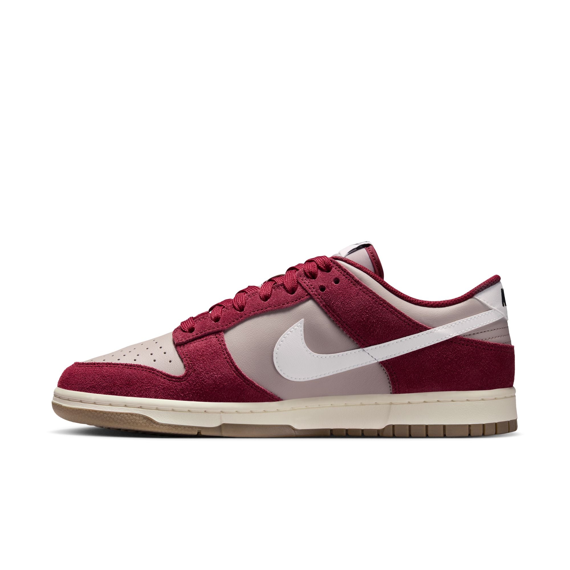 Nike Dunk Low SE Team Red