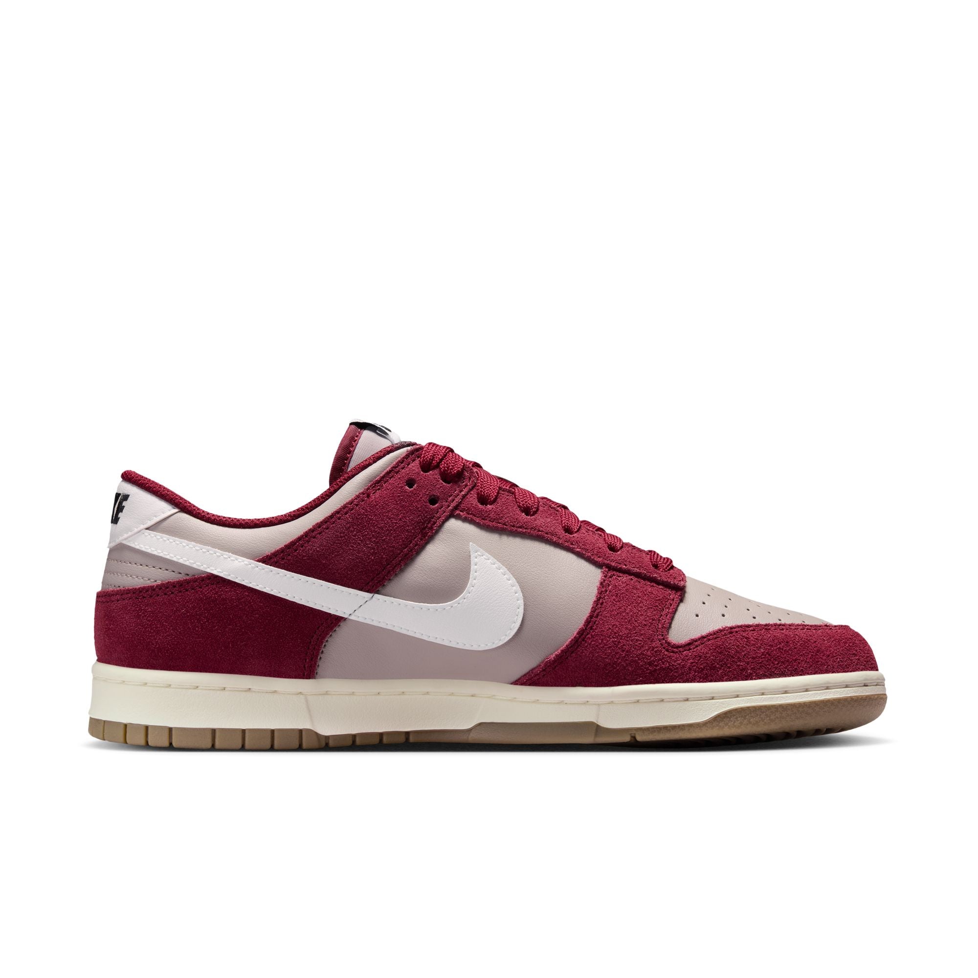 Nike Dunk Low SE Team Red