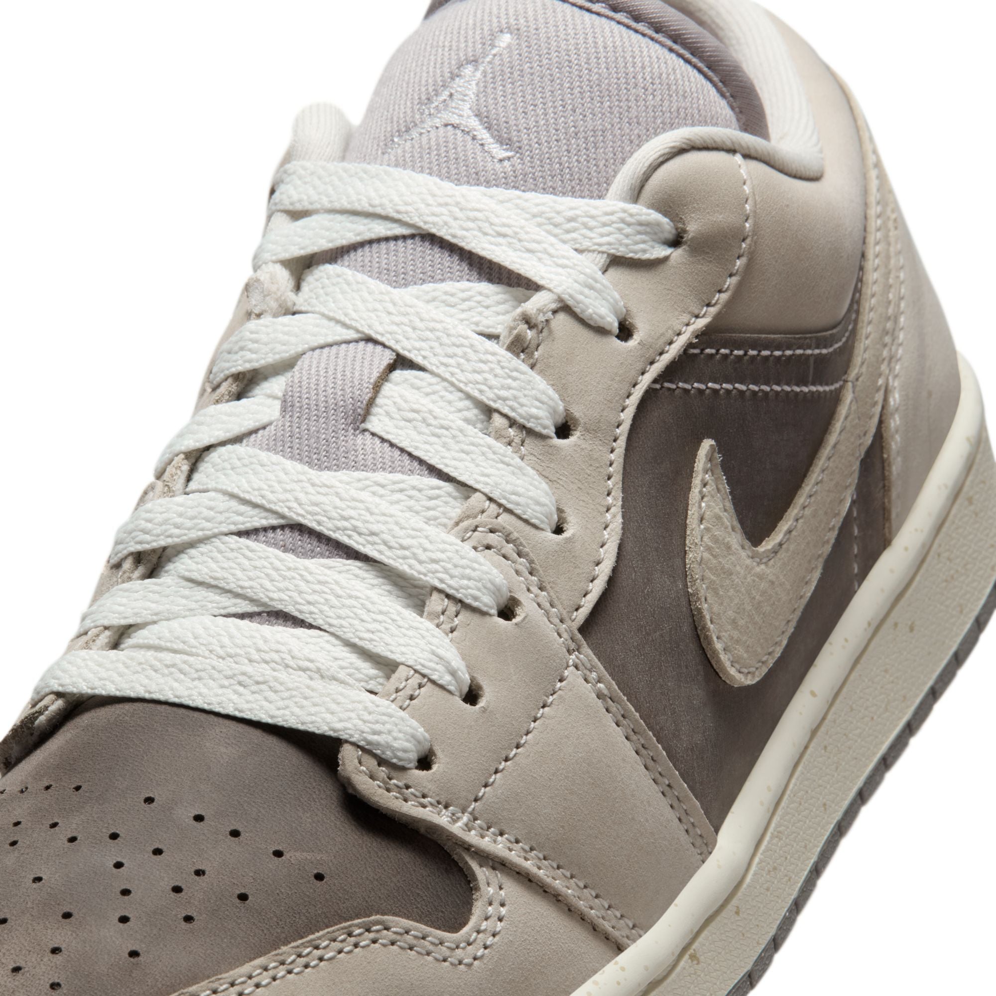 WMNS Nike Air Jordan 1 Retro Low SE