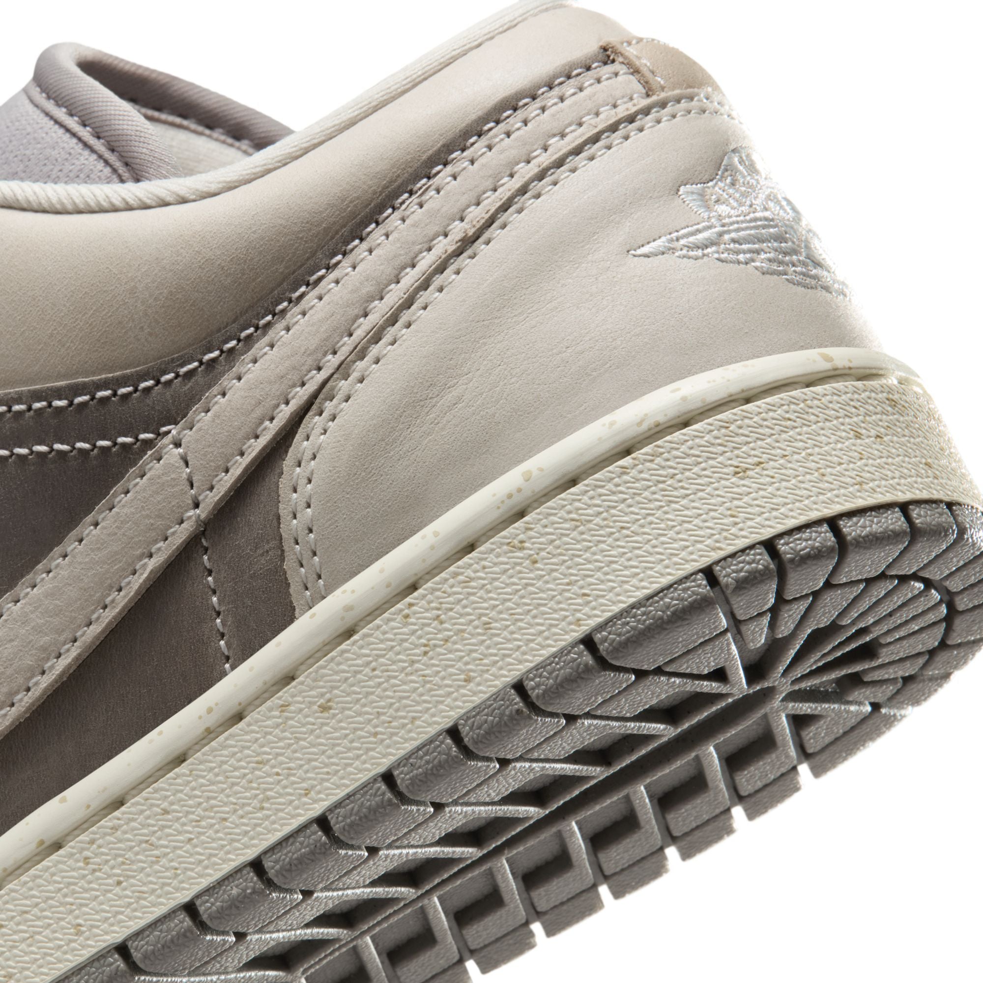 WMNS Nike Air Jordan 1 Retro Low SE