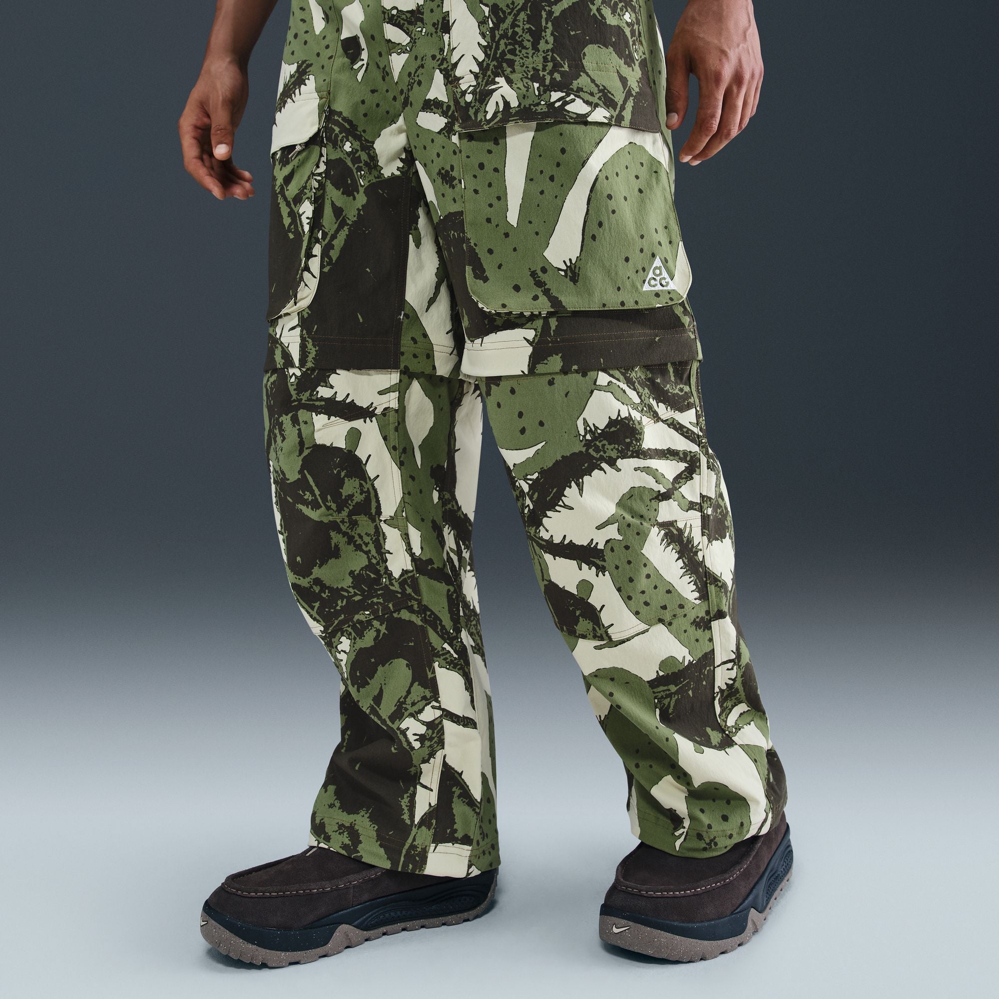 Men's Nike ACG "Smith Summit" Cargo Zip Pants