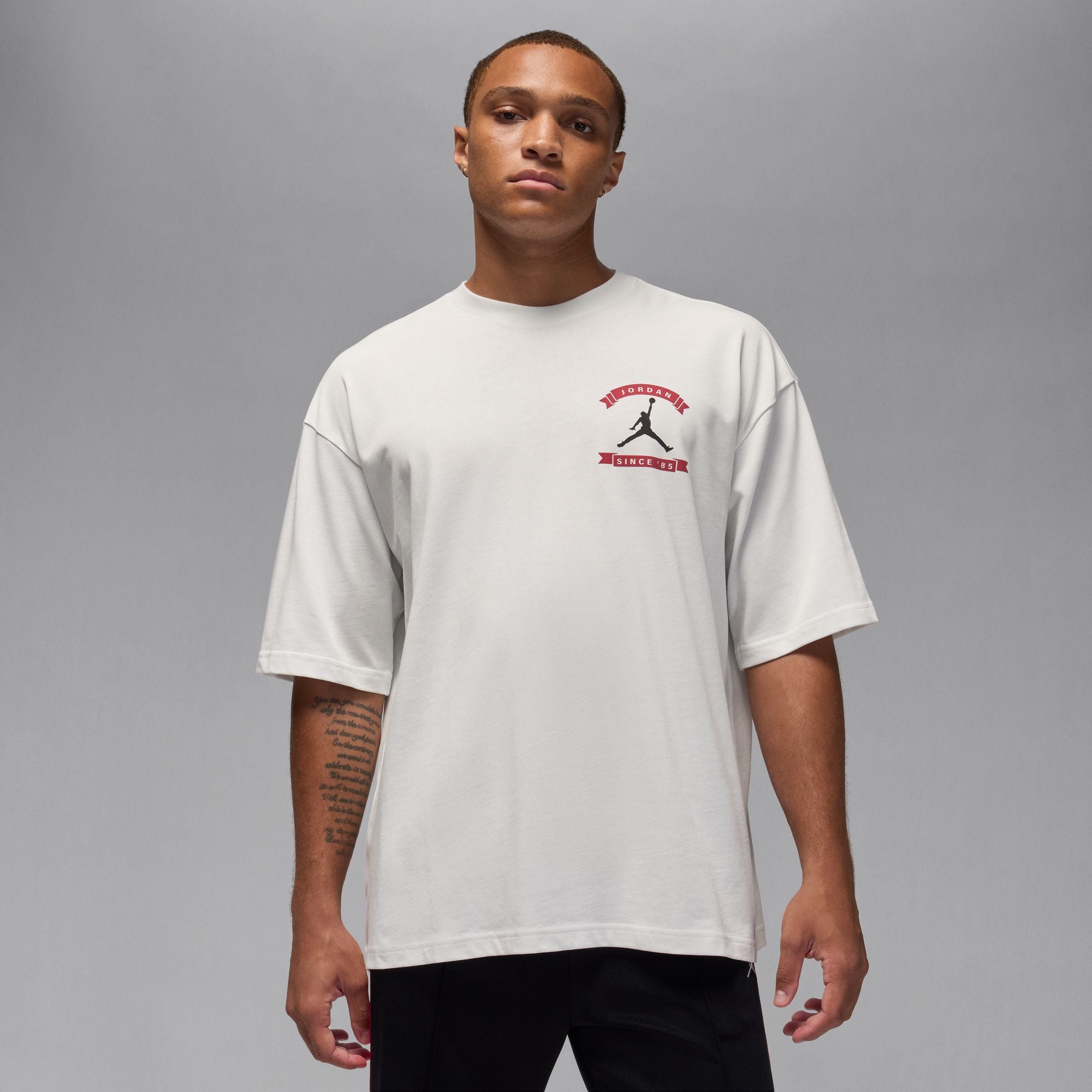 Nike Air Jordan Reissue Others Make it Happen Oversized T-Shirt