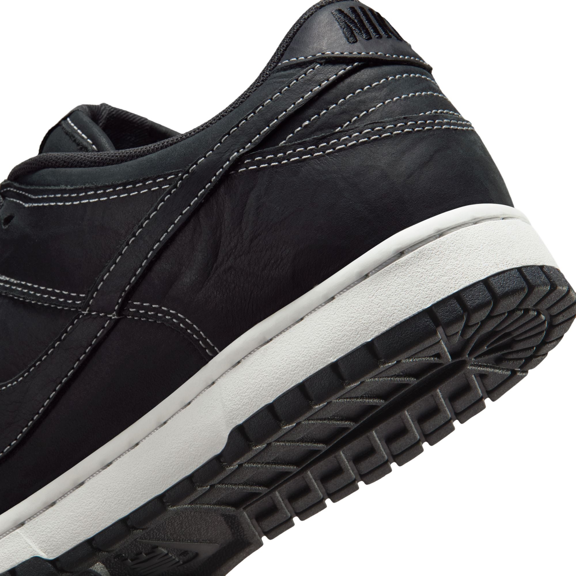 Nike Dunk Retro Low Off Noir