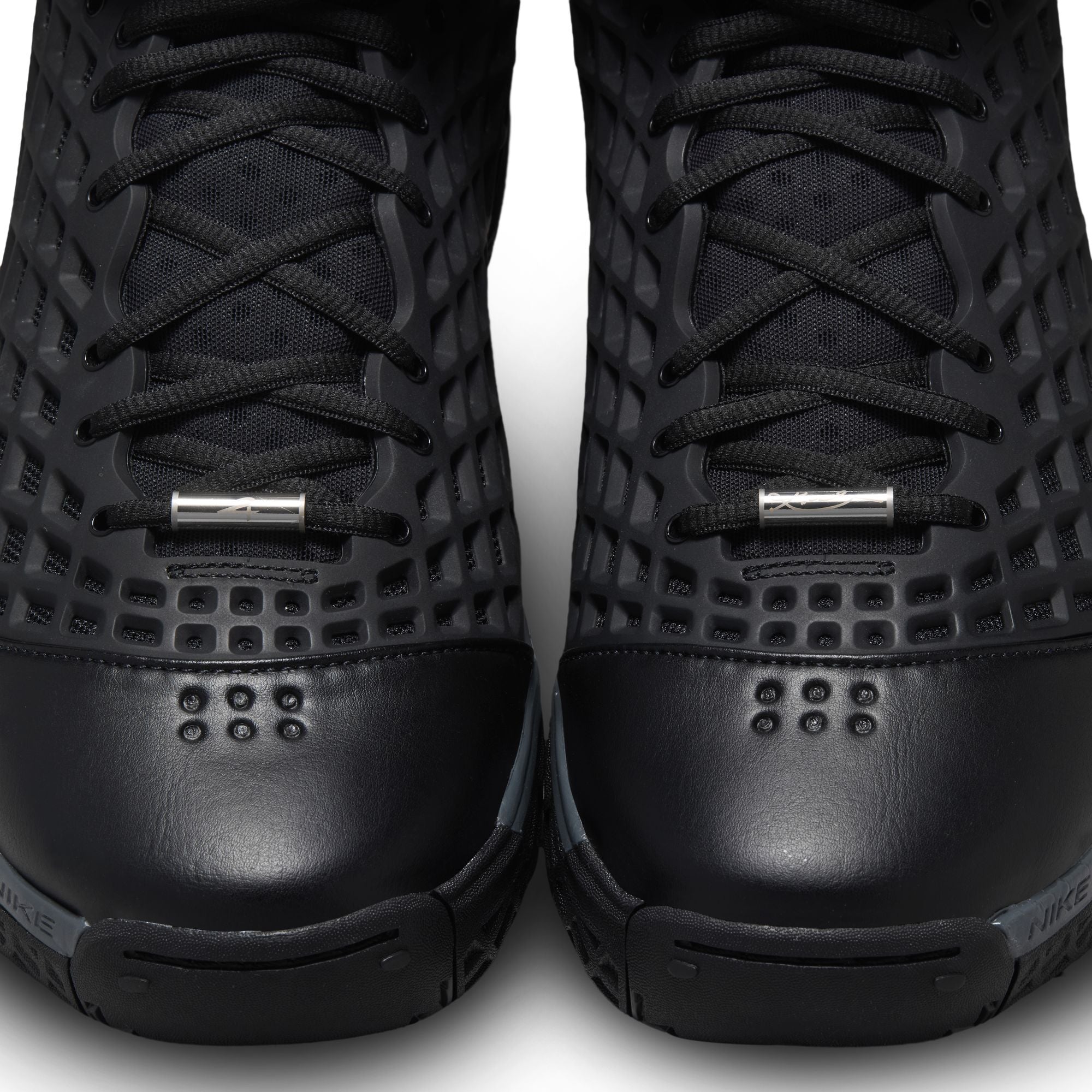 Nike Zoom Kobe Bryant III Protro