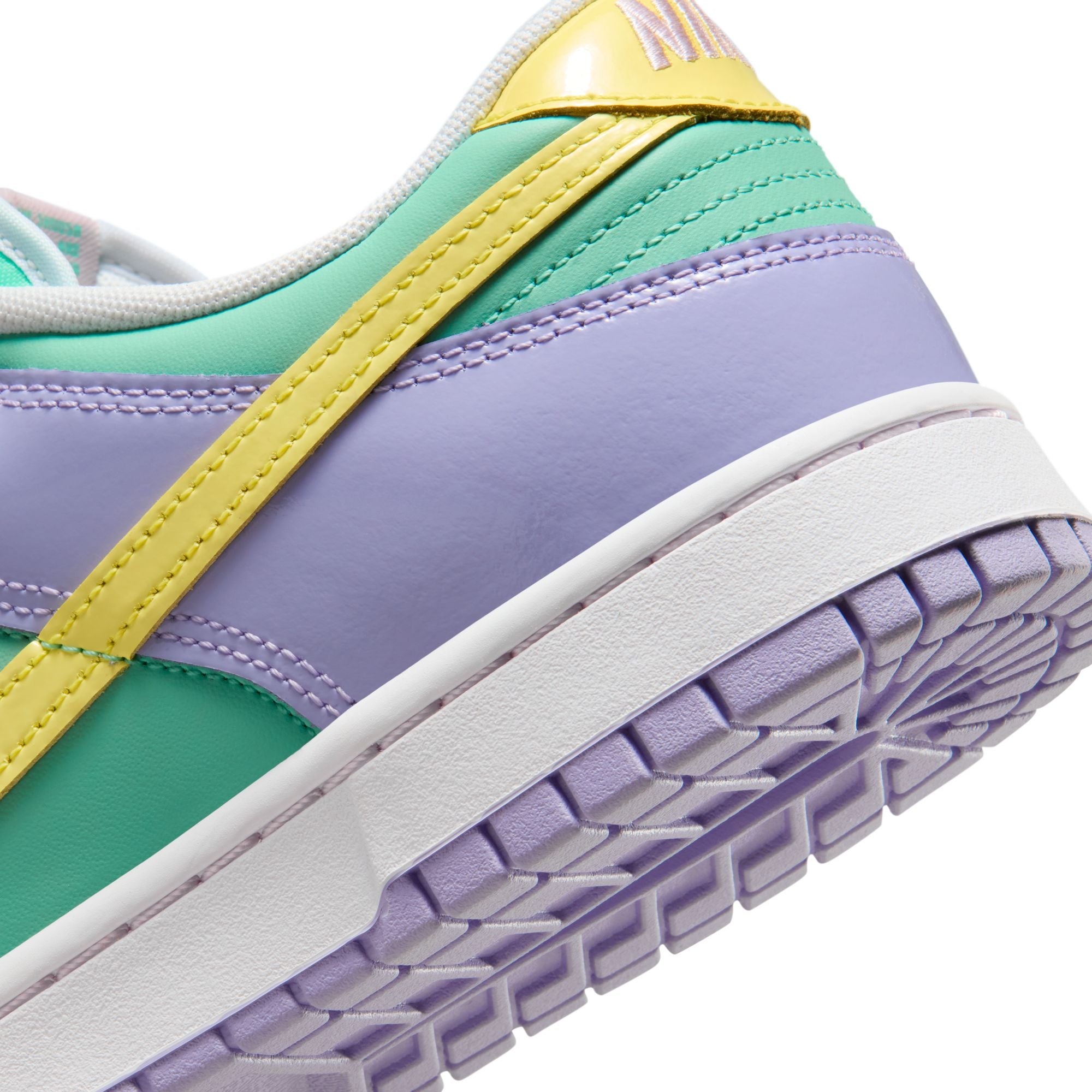 Men's Nike Dunk Low Retro Easter Egg