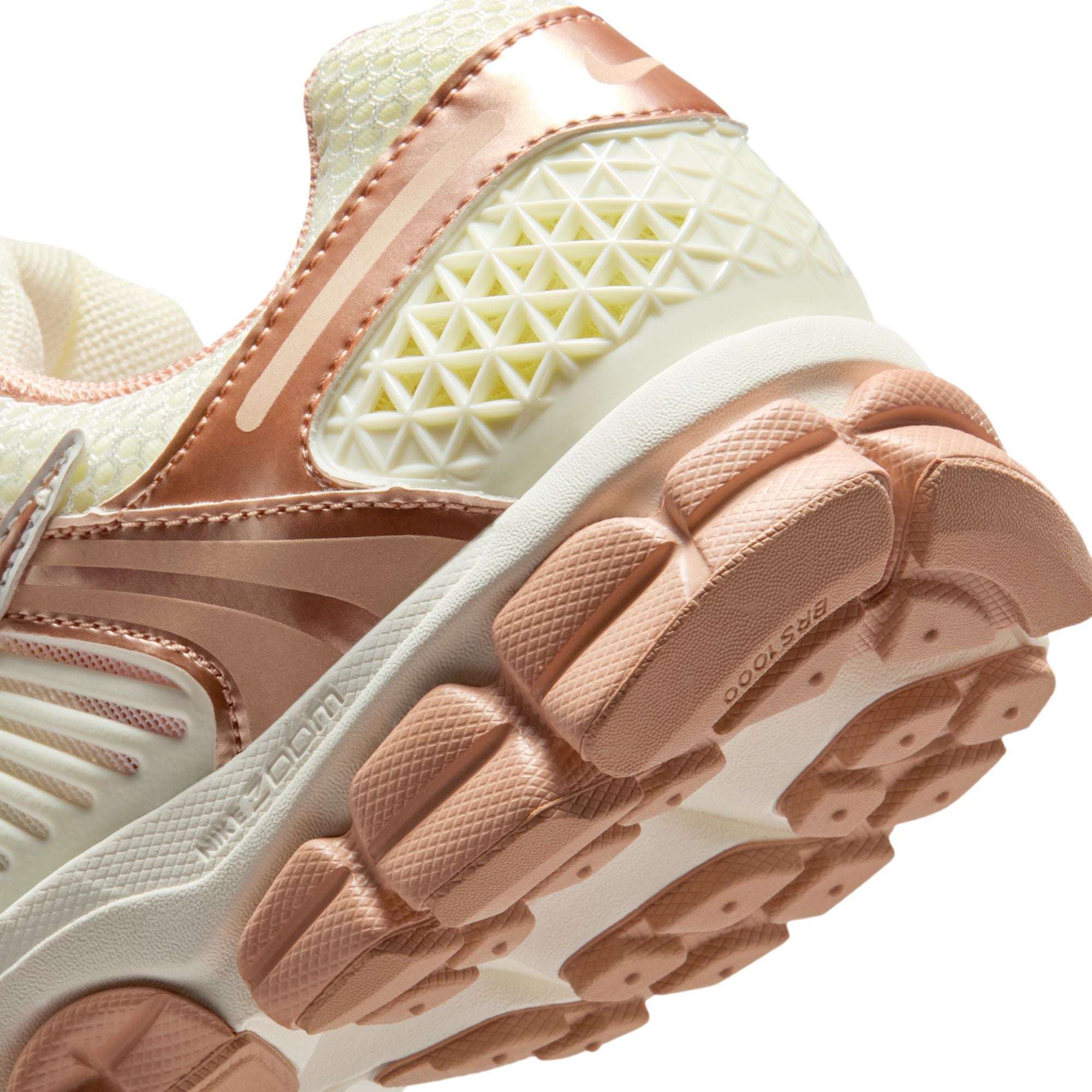 WMNS Nike Zoom Vomero 5 Rose Gold