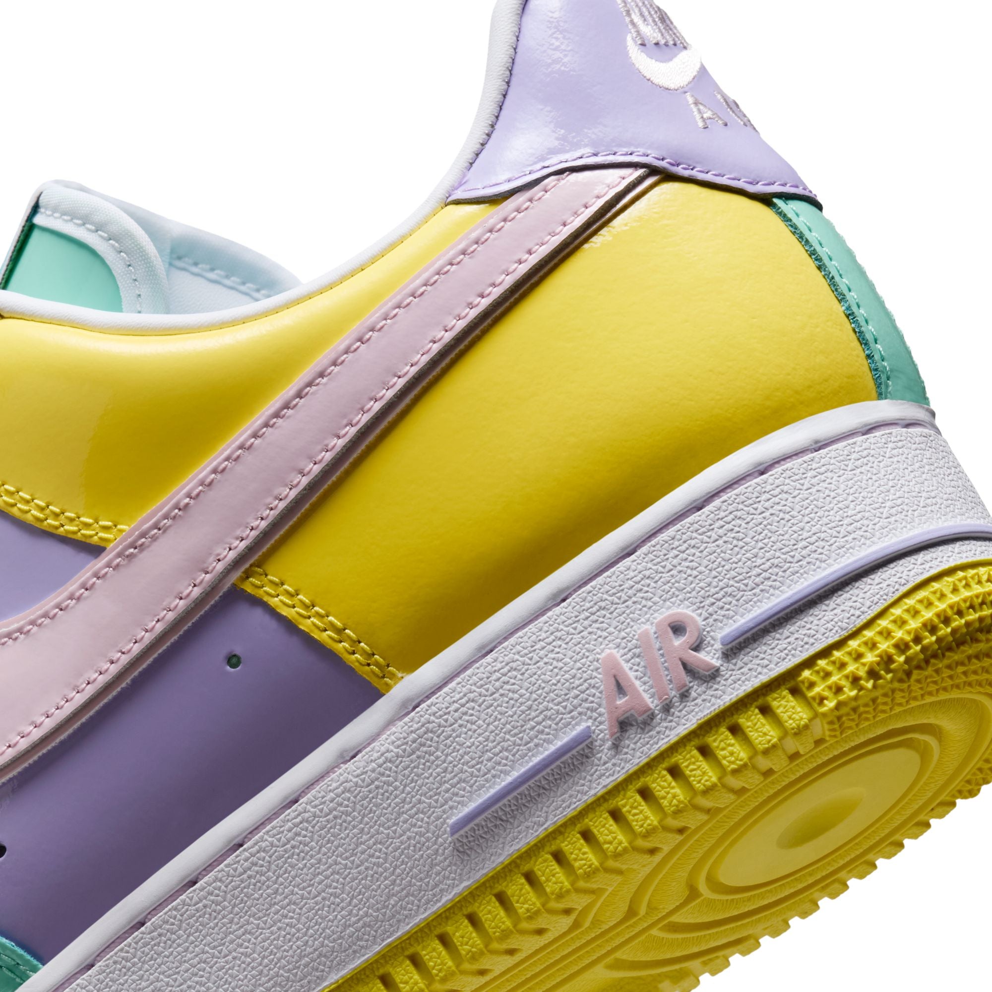 Men’s Nike Air Force 1 Low Easter Egg