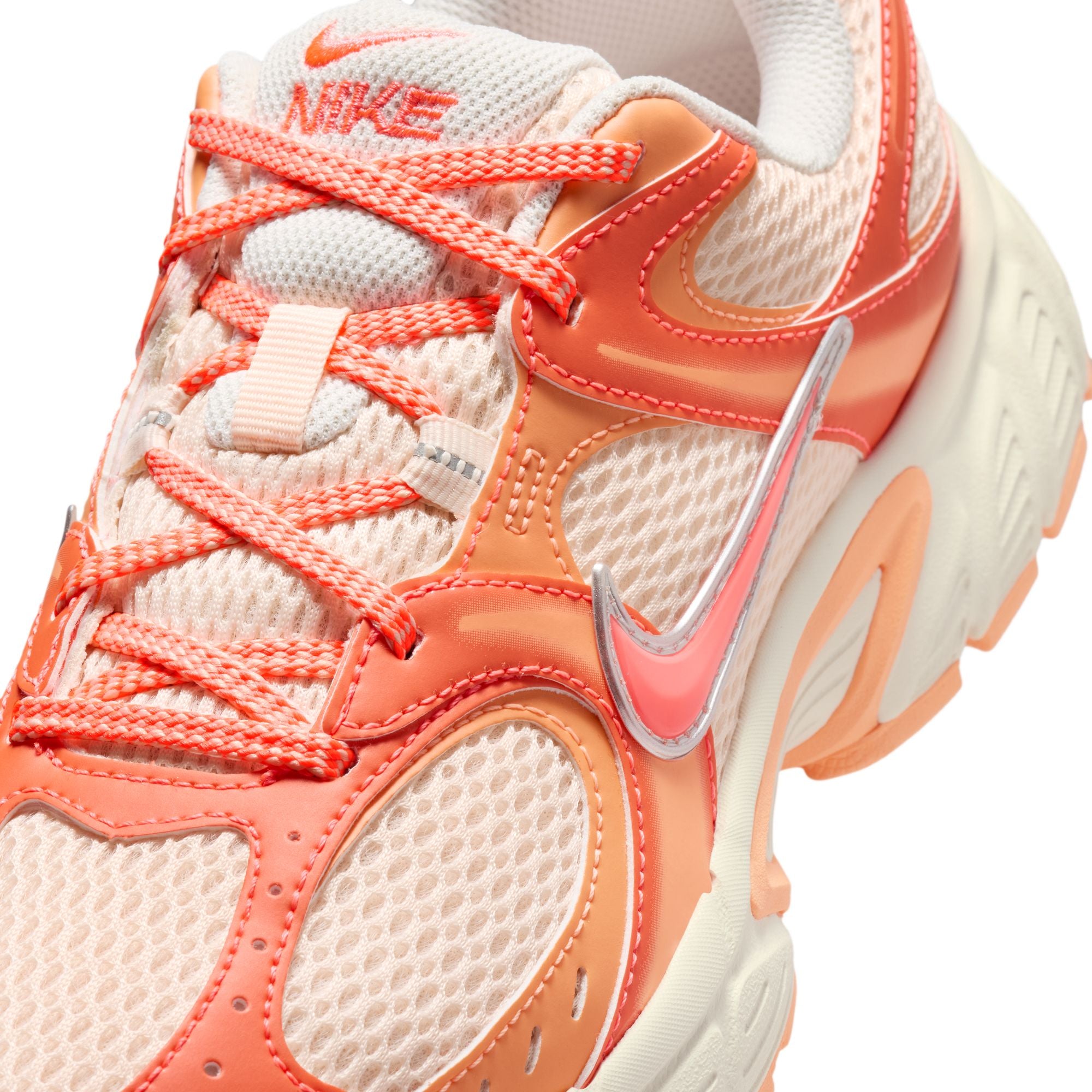 WMNS Nike V5 RNR Hot Lava
