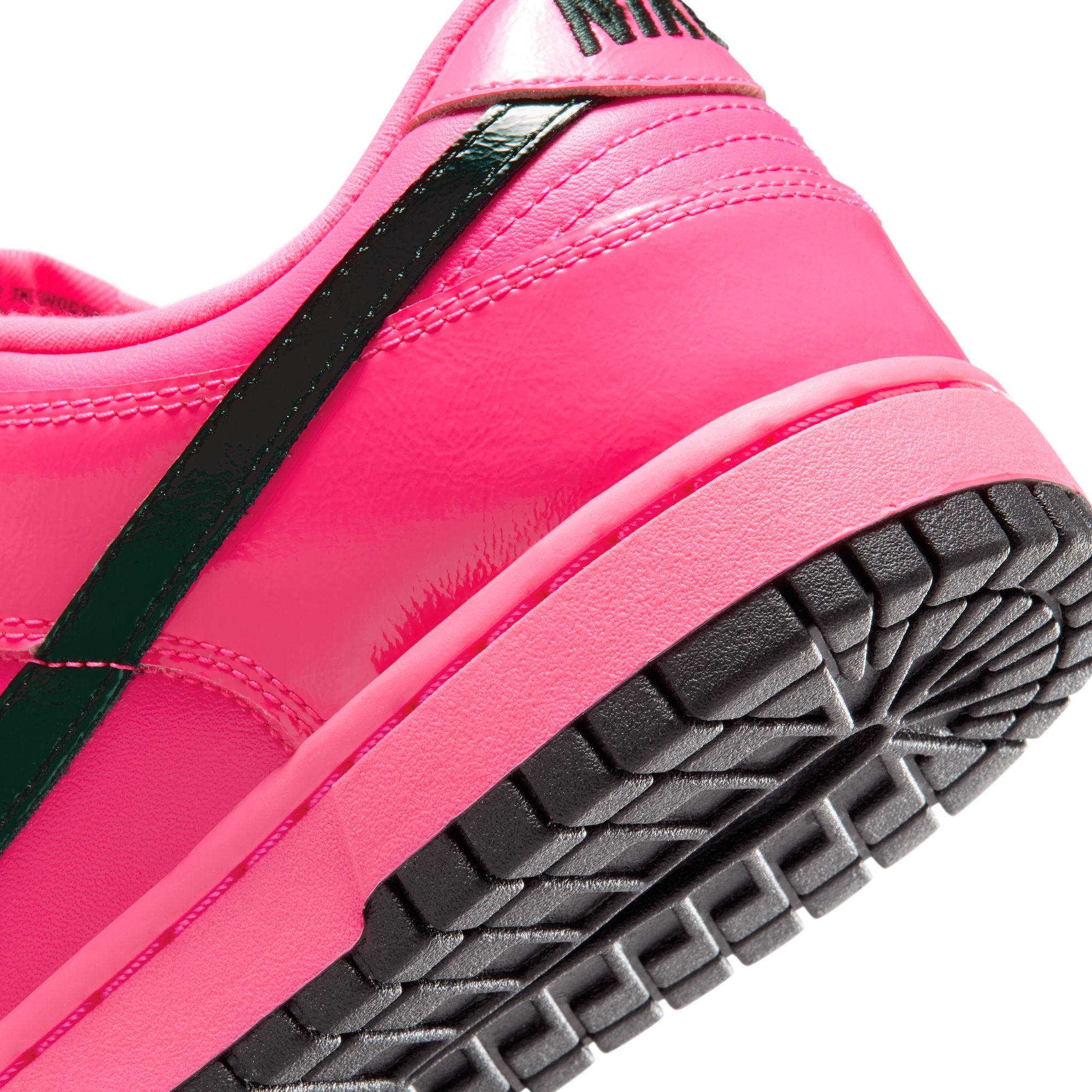 WMNS Nike Dunk Low Pink Blast