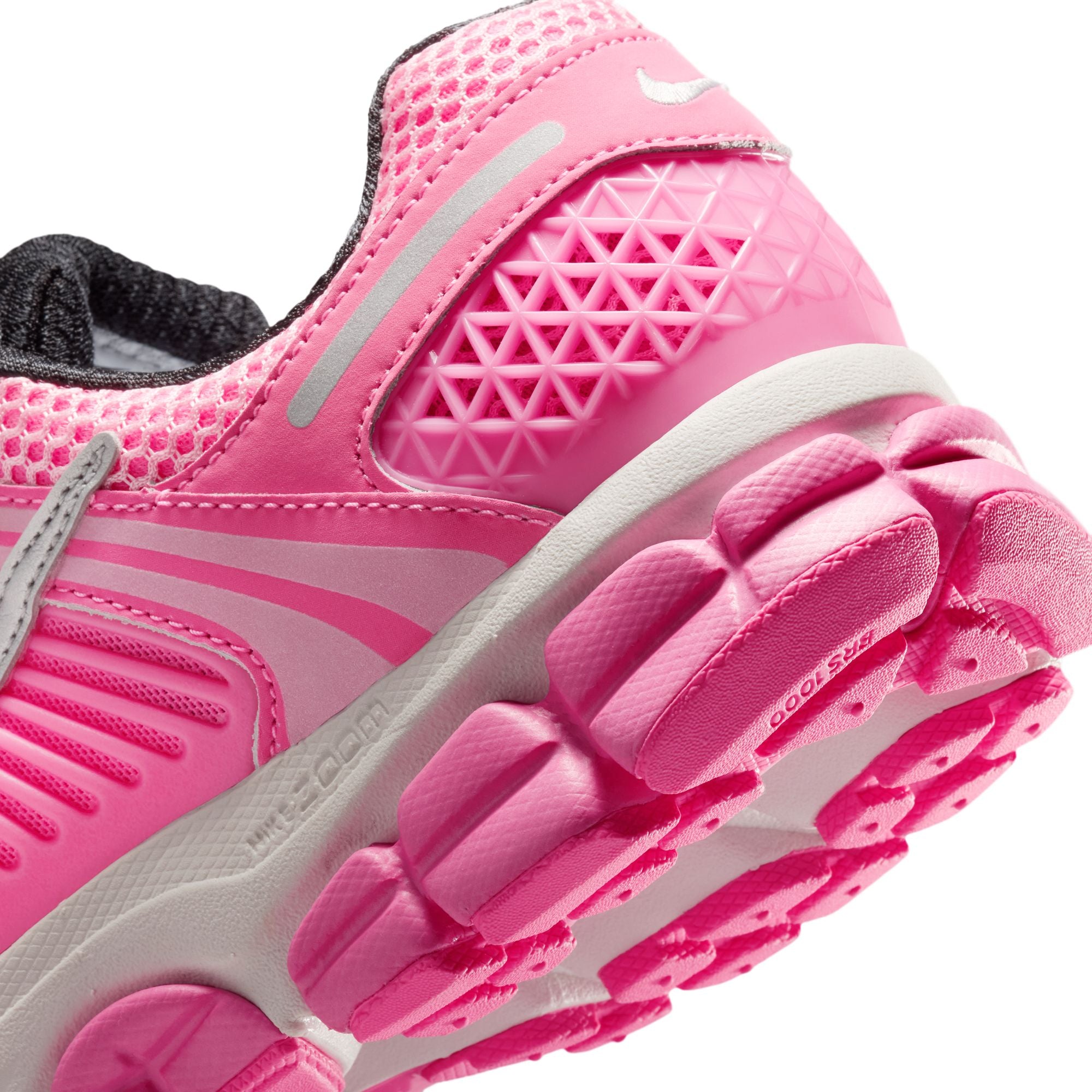 WMNS Nike Zoom Vomero 5 Pink Glow