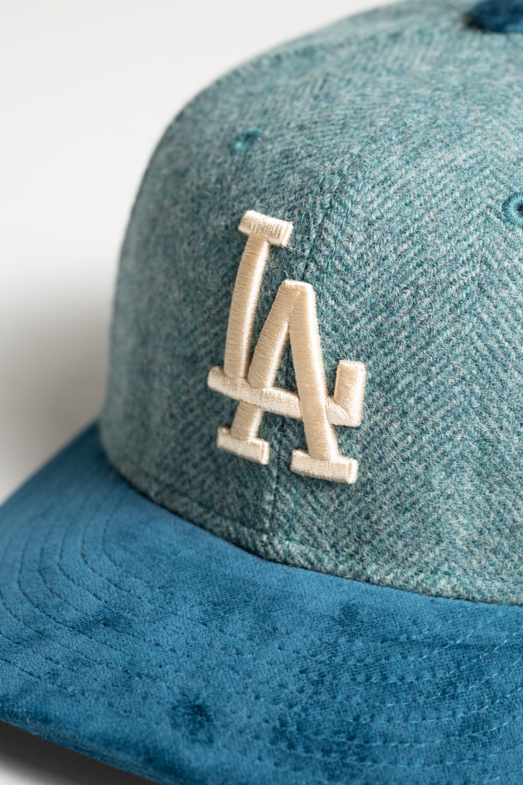 New Era Los Angeles Dodgers Moon Brisbane Moss 59FIFTY Fitted Cap