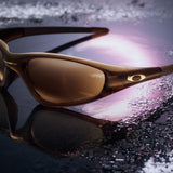 Oakley Straight Jacket 99