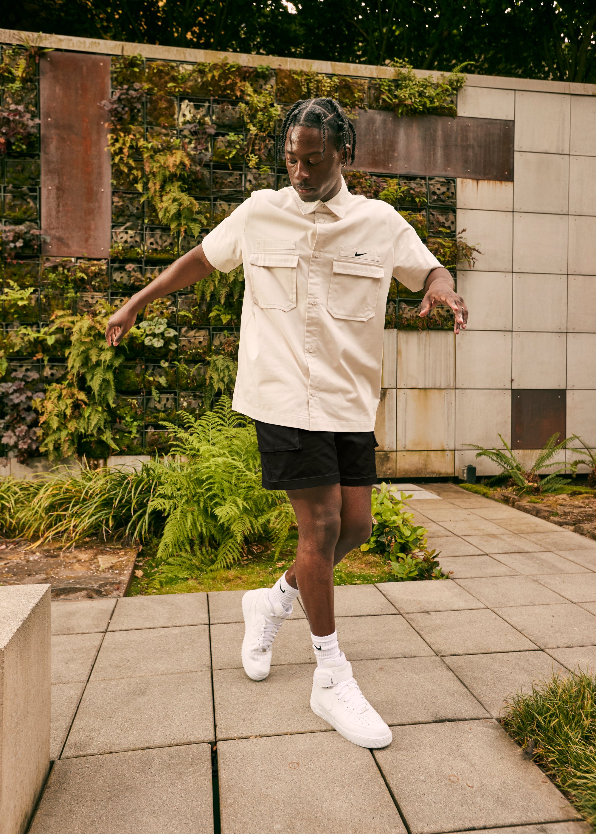 Nike Life Men's Woven P44 Cargo Shorts