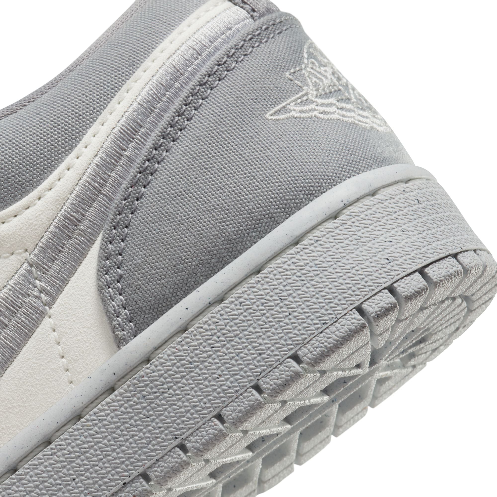 Nike Air Jordan 1 Low White Wolf Grey -- Brand New