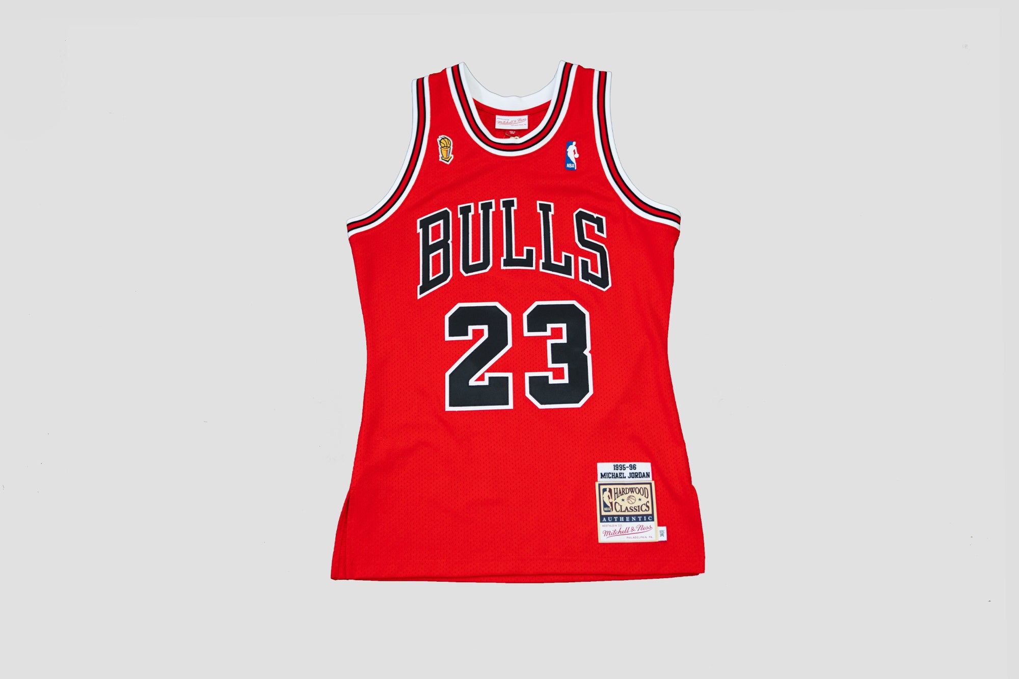 Mitchell & Ness Authentic Jersey Chicago Bulls 1995-96 Michael Jordan -  SoleFly