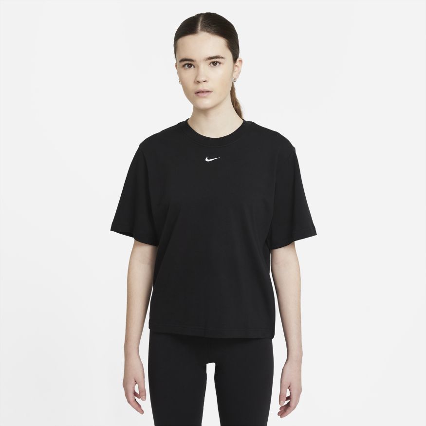 Nike Sportswear Essential Women's Boxy T-Shirt