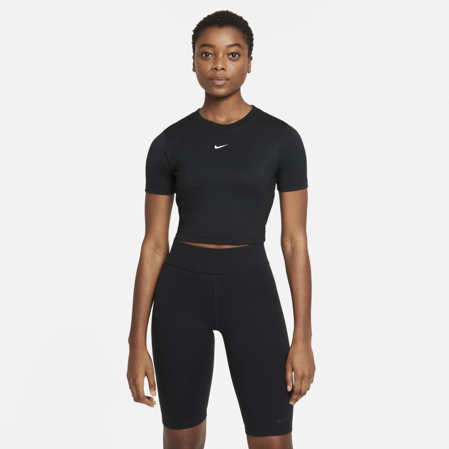 WMNS Nike Sportswear Essentials Crop Top