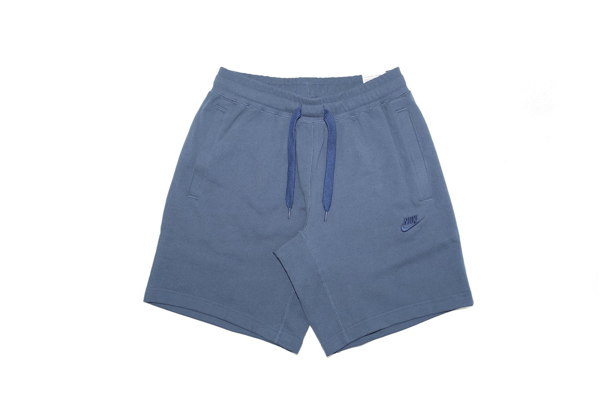 Nike Standard Fit Above Knee Shorts