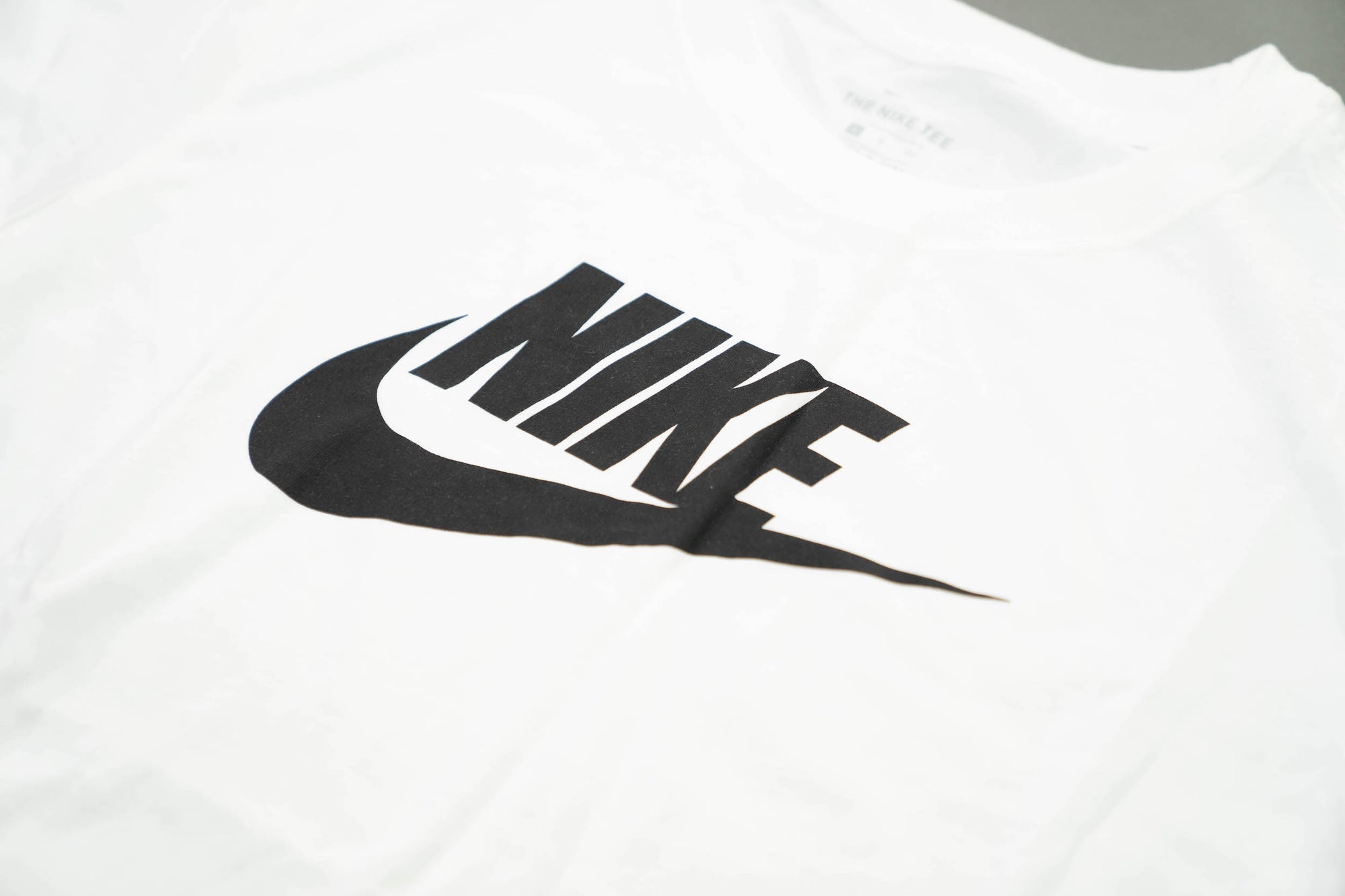 WMNS Nike Sportswear Essential Cropped